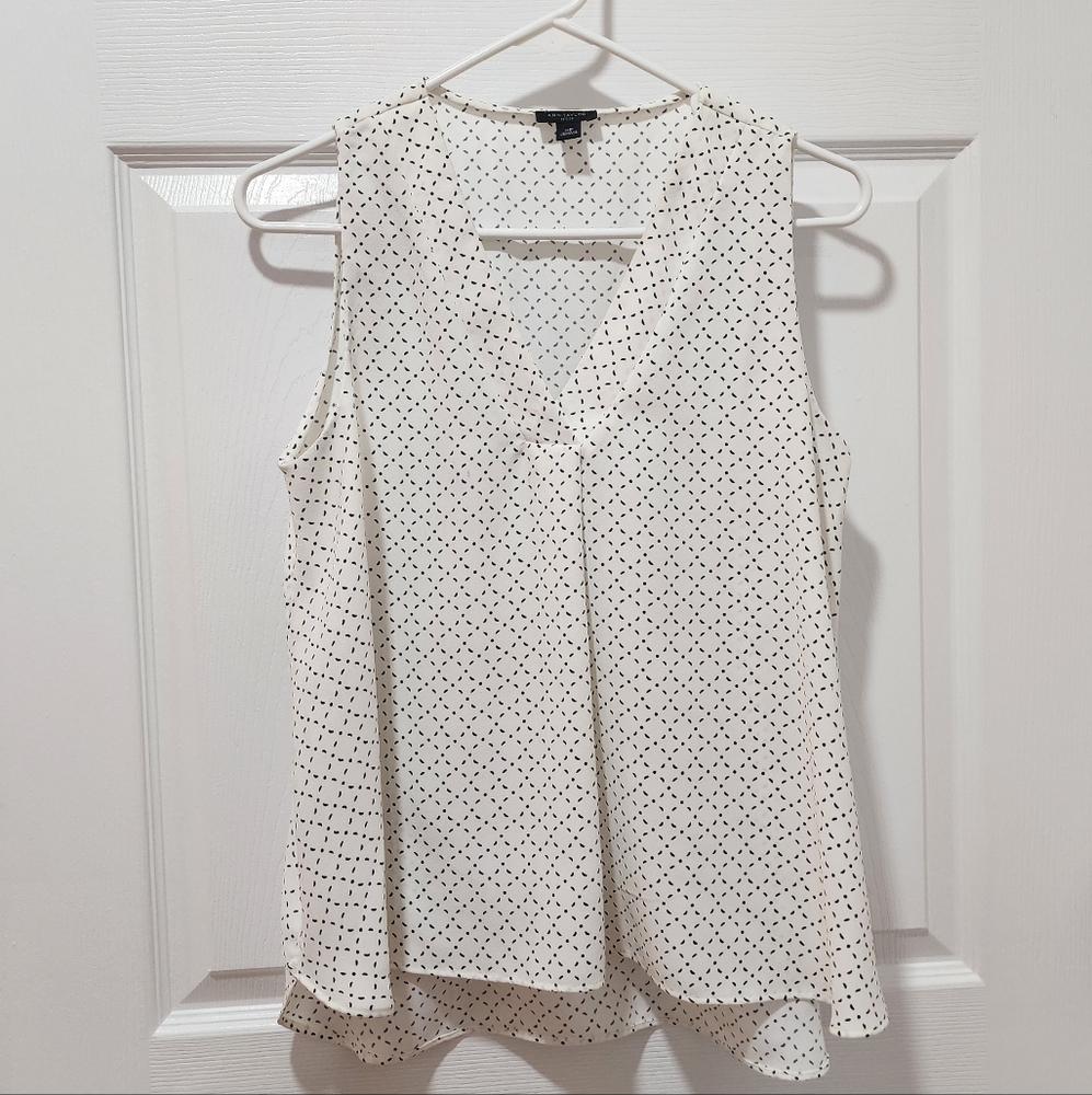 Ann Taylor Petite Size Small Sleeveless Blouse Shirt Top Pleated Loose Fit